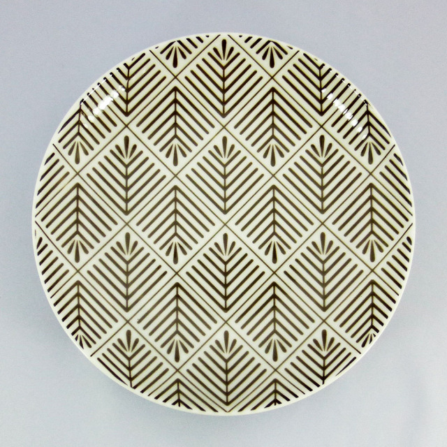 波佐見焼 和小紋 松葉紋 取皿（茶）