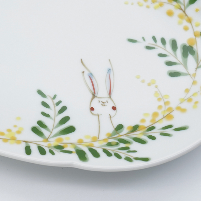 空萌工房さん15cm皿 ウサギとお花の和食器　白 Amazon.co.jp: ノーブランド品 空萌工房 うさぎガーデンシリーズ