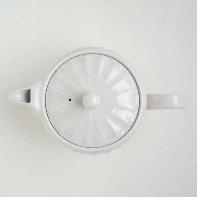 フランスリモージュ窯aluminite ポット（茶漉し付き） フランス ティーセット リモージュ磁器 | Brocante de La