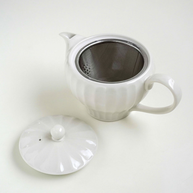 フランスリモージュ窯aluminite ポット（茶漉し付き） 波佐見焼 一真窯 しっとりもっちり ポット（アミ付）