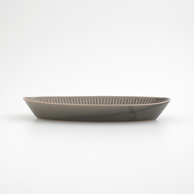 【超希少新品】✞ロミオとジュリエット　 陶器製 波佐見焼 一誠陶器 浮彫-UKIBORI- 舟形トレー(小)グレー