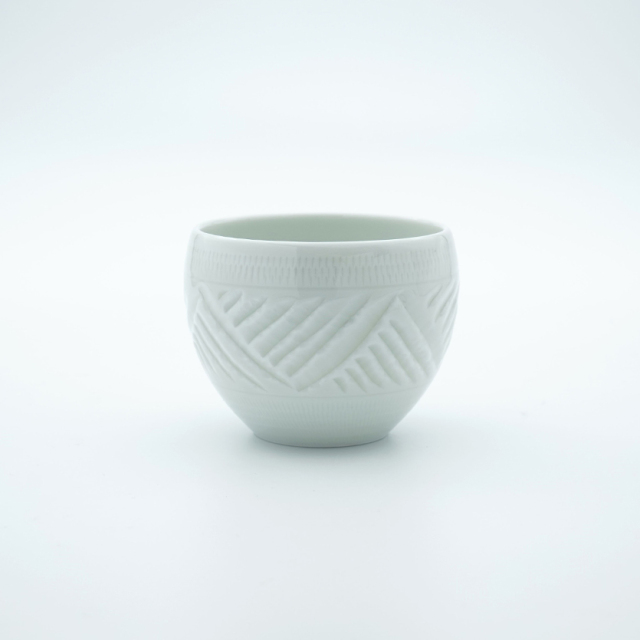 ウエーブカップ 白 ウエーブ 丸カップ(白)｜一真窯