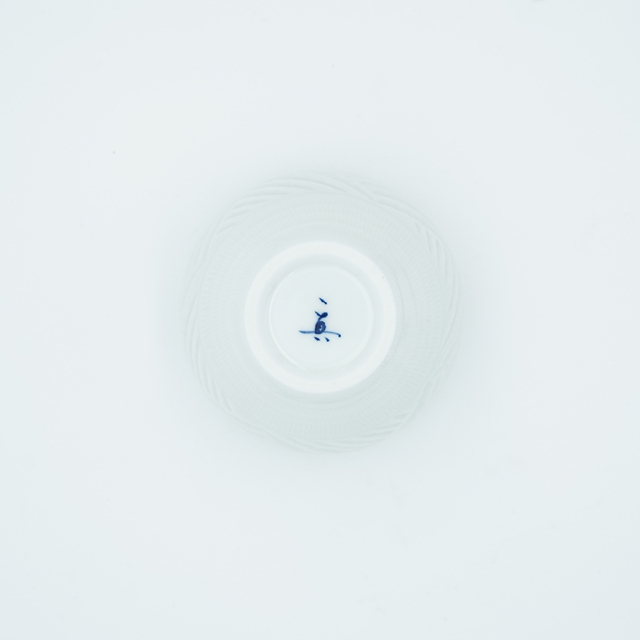 ウエーブ 丸カップ(白)｜一真窯