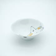 ネコ柄の器