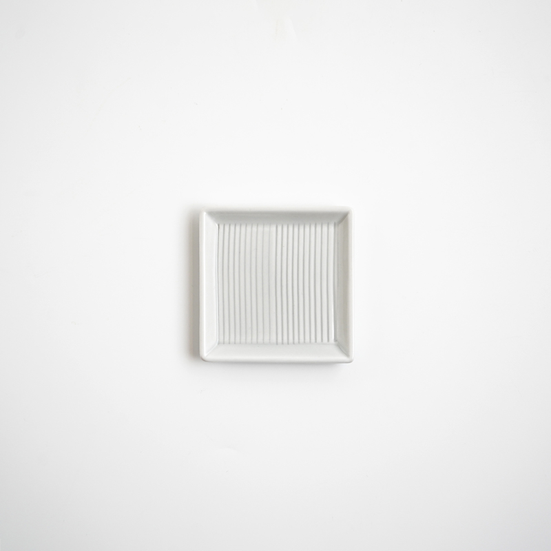 パールグレー櫛目彫