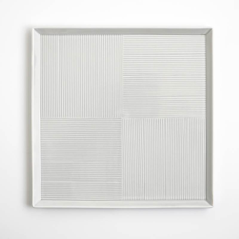 パールグレー櫛目彫