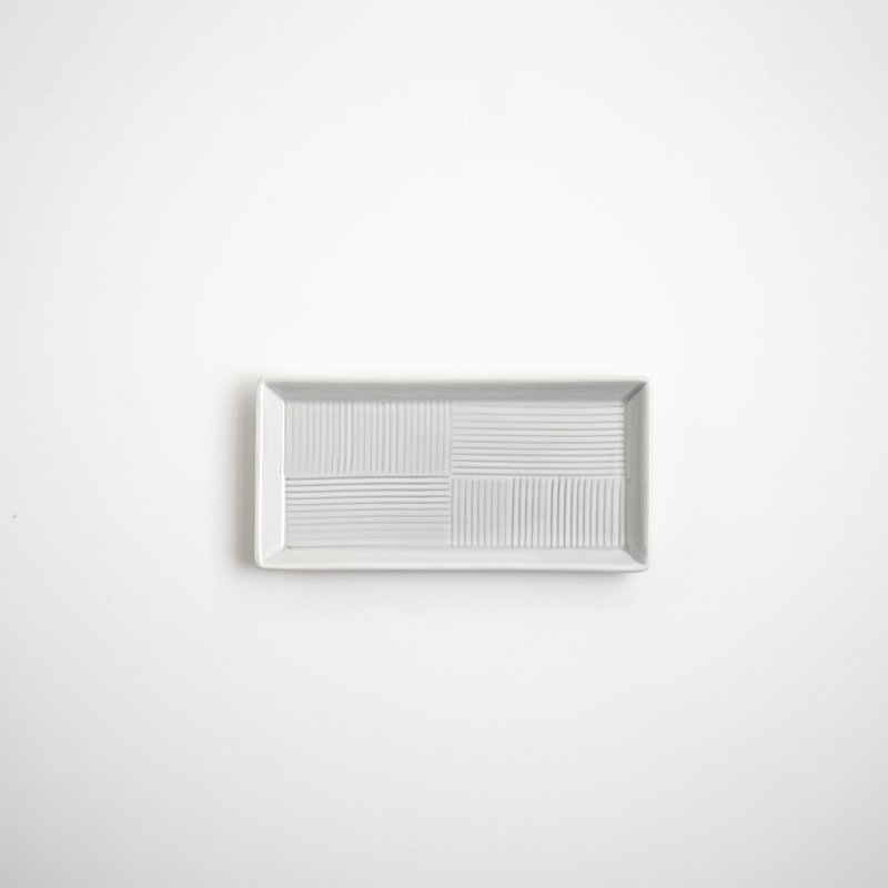 パールグレー櫛目彫