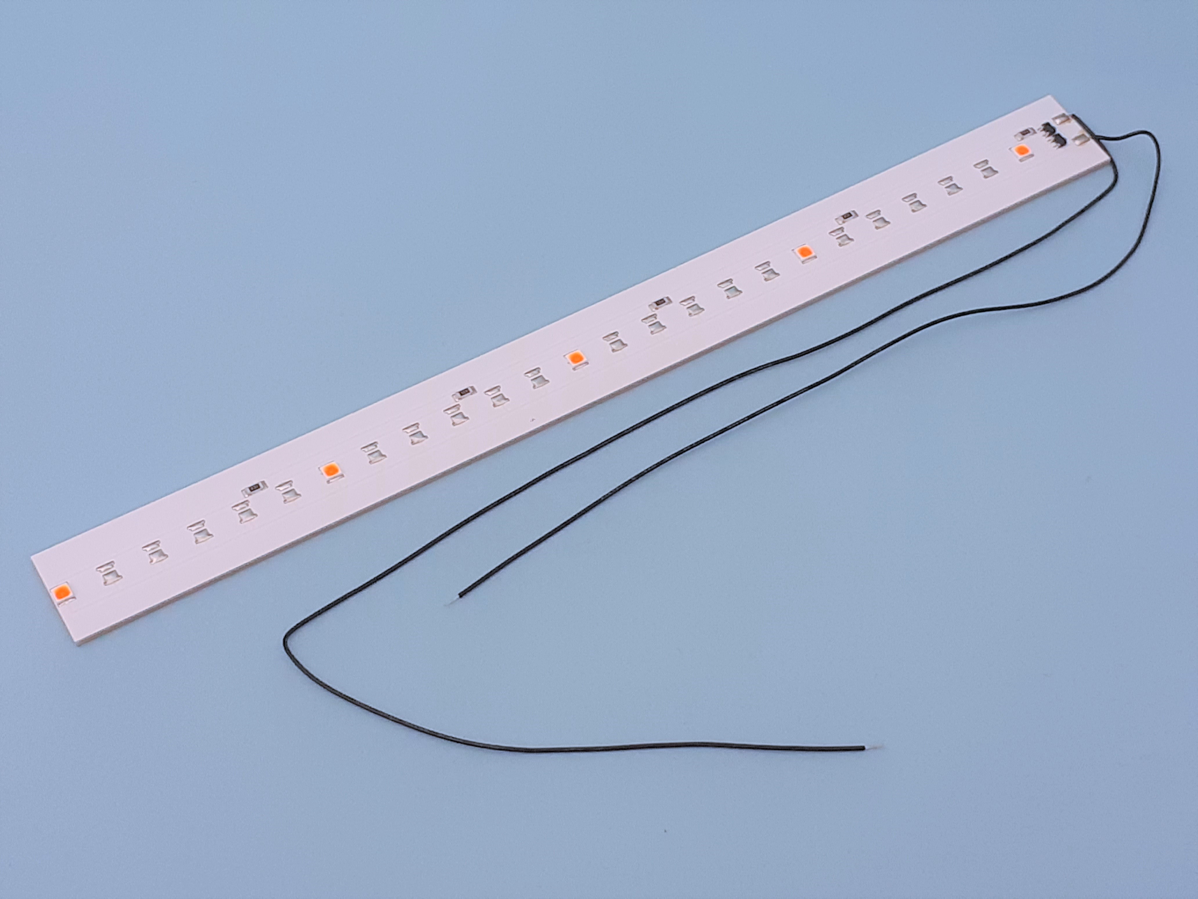 エンドウ室内灯電球色チップLED仕様（長さ220mm・切断不可）1輌分入り