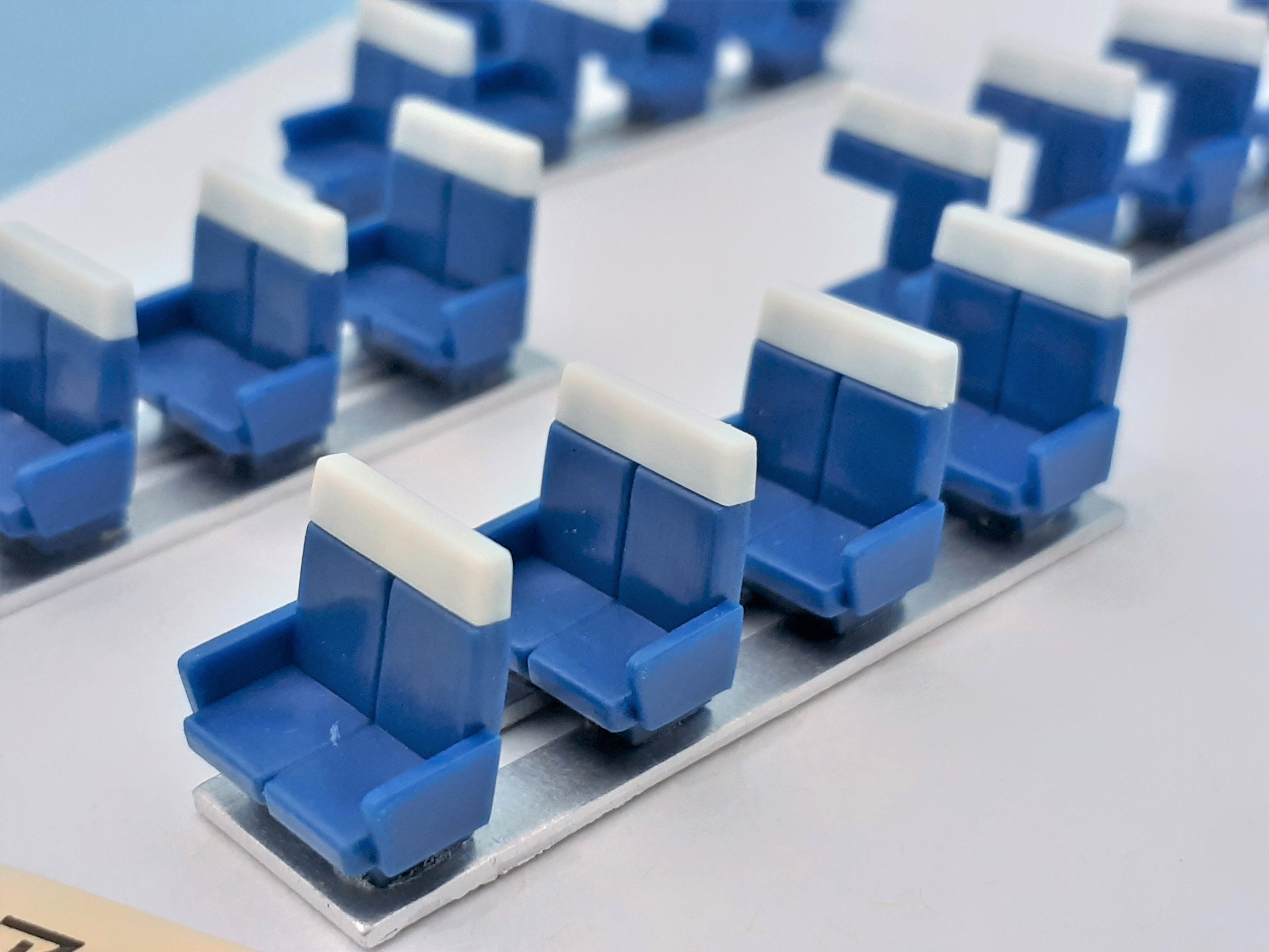 特急用シングルクロスシート・非リクライニングタイプ