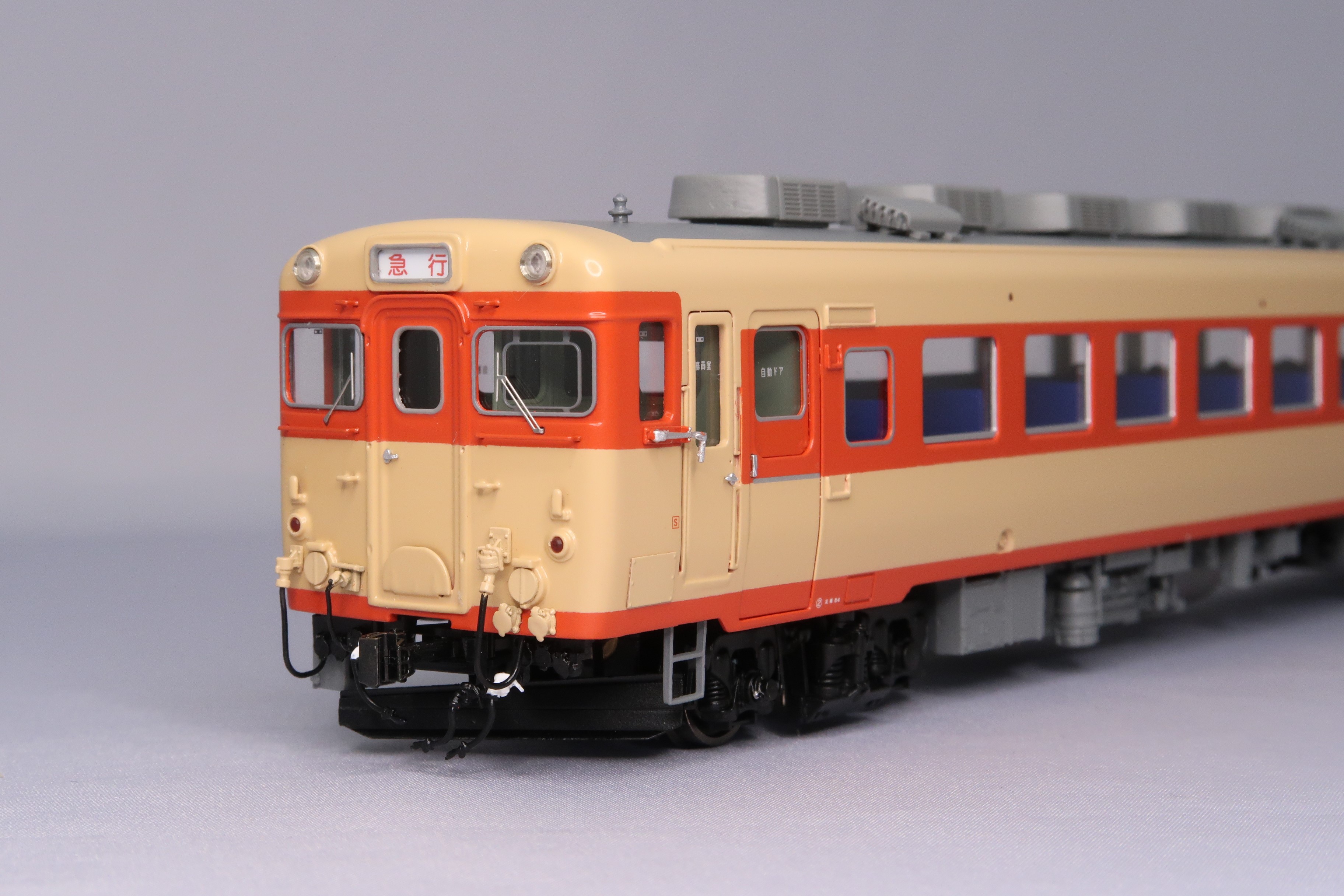 キハ２８-２０００　平窓タイプ　冷房改造車　Ｂ寒地