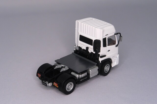 いすゞ GIGA C&Eシリーズ トラクターヘッド&コンテナトレーラー 販促模型 ISUZU いすゞ C＆ E・series 模型 トラック トラクターヘッド