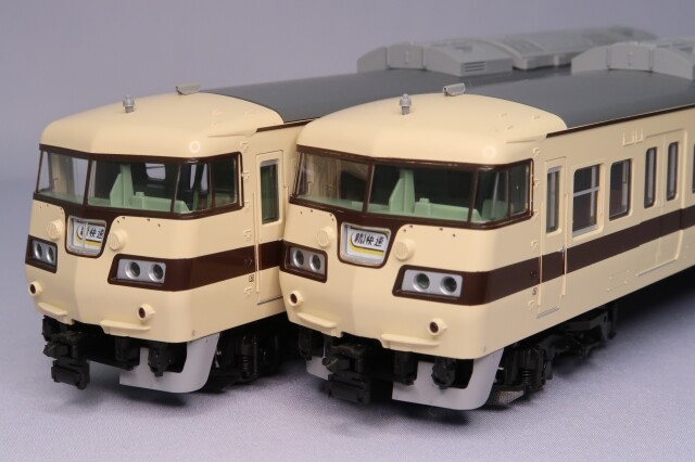 国鉄１１７系近郊電車(新快速)　６両編成セット
