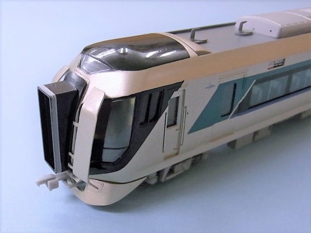 東武500系リバティ用 前面貫通扉 (開口仕様) 2個入