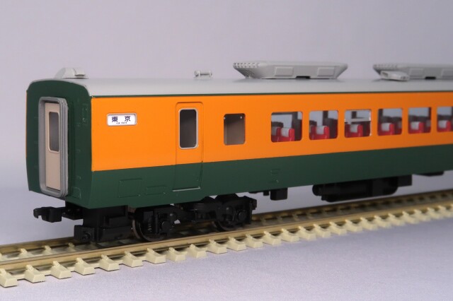 サロ１１０－３５０　湘南色