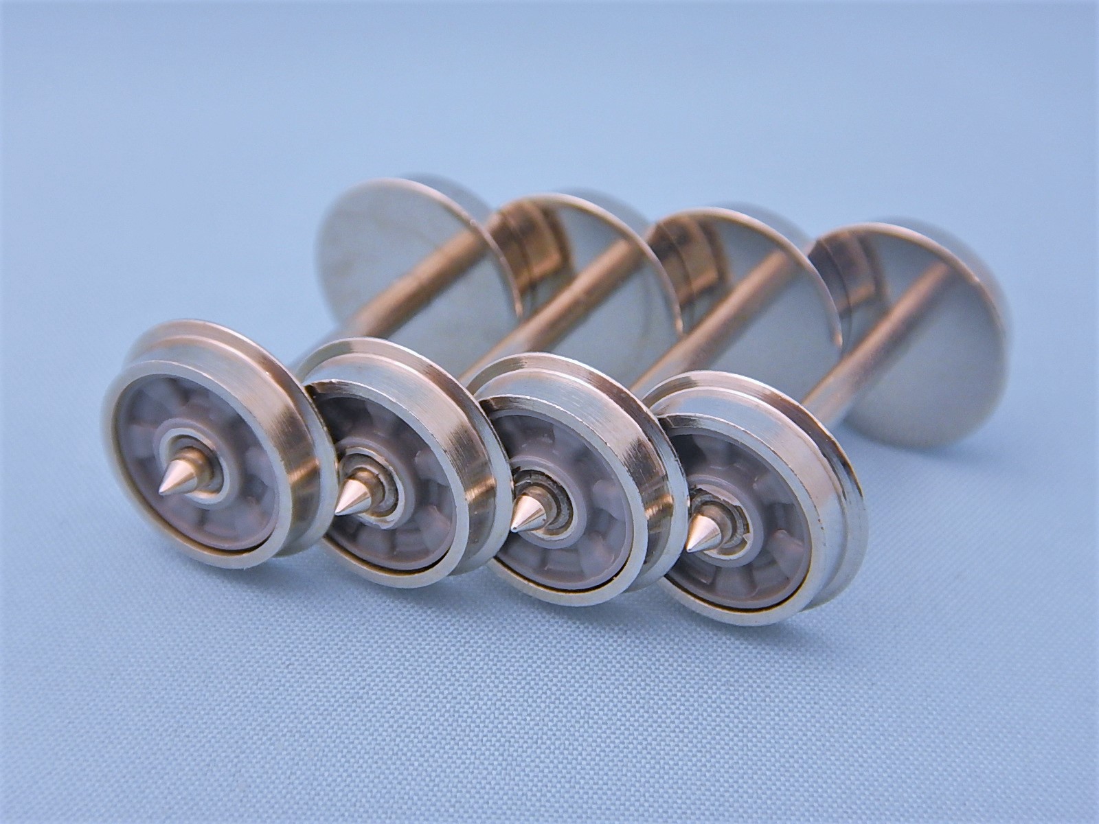 φ10.5波打ち車輪　片側絶縁ピボット軸 グレー（4軸入）