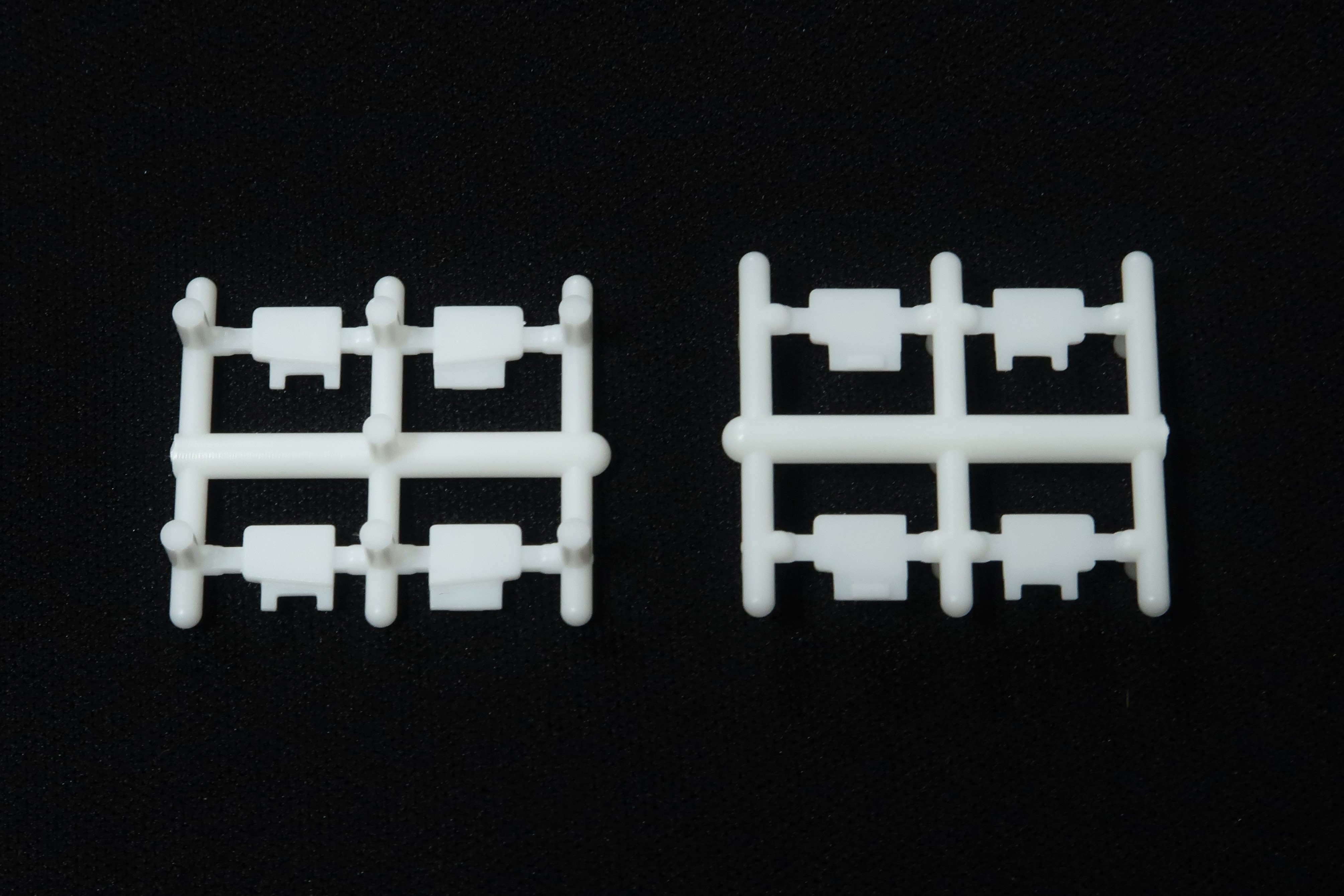 ロングシート2用 袖仕切り(4扉車4両分)