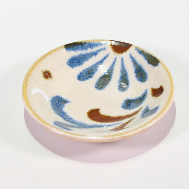 沖縄 お皿 食器 お土産 お取り寄せ 南国 かりゆし やちむん 和食器 小皿 おしゃれ 贈り物 贈答品 南国風食器 かりゆしシリーズ 反2.8皿