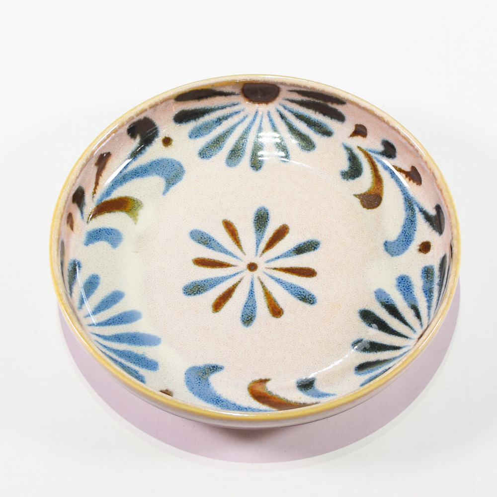 沖縄 お皿 食器 お土産 お取り寄せ 南国 かりゆし やちむん 和食器 丸皿 パスタ皿 おしゃれ 贈り物 贈答品 南国風食器 かりゆしシリーズ 桜パスタ