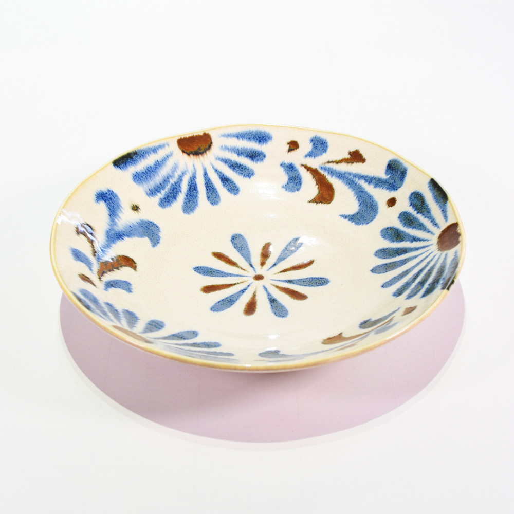 沖縄 お皿 食器 お土産 お取り寄せ 南国 かりゆし やちむん 和食器 プレート 平皿 丸皿 おしゃれ 贈り物 贈答品 南国風食器 かりゆしシリーズ 和軽8吋スープ