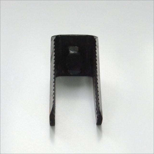 イセキ　切刃ボルト付 2