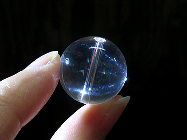 ブルースタークォーツ丸玉　約18mm　ブレスレット用　天然水晶 穴あきビーズ　【鬮石】