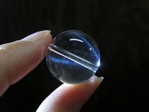 ブルースタークォーツ丸玉　約18mm　ブレスレット用　天然水晶 穴あきビーズ　【鬮石】