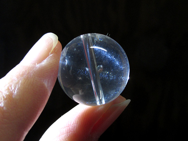 ブルースタークォーツ丸玉　約18mm　ブレスレット用　天然水晶 穴あきビーズ　【鬮石】