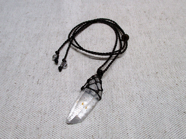 コロンビアレムリアンシードクリスタル水晶原石マクラメオリジナルネックレス