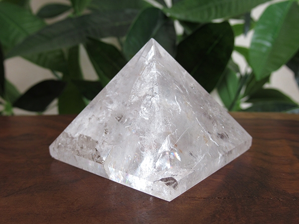 天然水晶 ピラミッド ブラジル産 トカンティンス州産