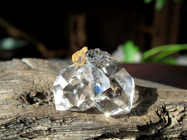 ハーキマーダイヤモンド 水晶 原石 ニューヨーク州産 | 天然石専門店【鬮石】