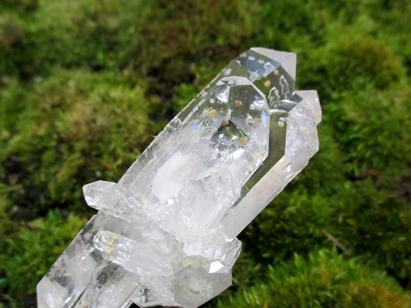 アデュラリア（氷長石） in 水晶 クラスター 【希少品】 タイム