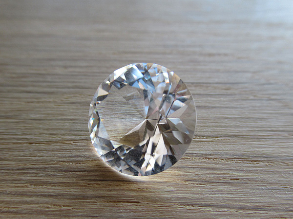 レムリアンシード ブラジル カブラウ山脈水晶 ラウンドブリリアントカット ルース