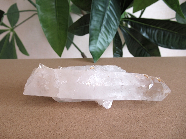 アーカンソー州産 アデュラリアインクォーツ 原石 水晶クラスター