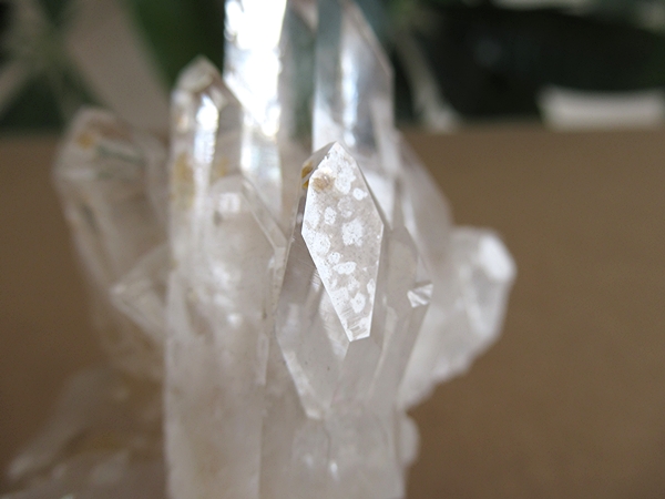 アーカンソー州産 アデュラリアインクォーツ 原石 水晶クラスター