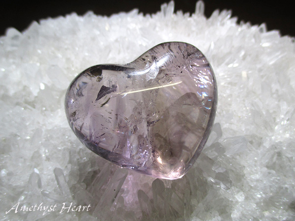 花付き♡ アメジスト ハート クラスター 浄化 紫水晶 天然石 ✴️アメジストクラスターハート 天然石