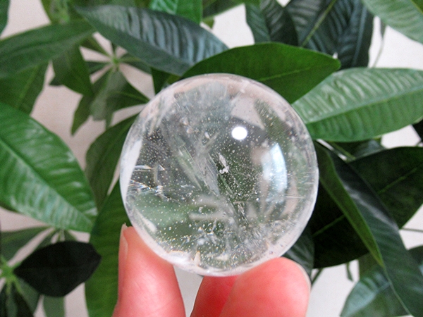 特価　少し石目あり　高品質　レムリアンシード　水晶　ファセットカット　虹　透明 高品質 レムリアンシード 水晶 ファセットカット 置物 虹 透明