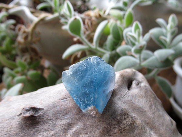 フローライト クリア アフガニスタン産 原石 販売 | 天然石専門店【鬮石】