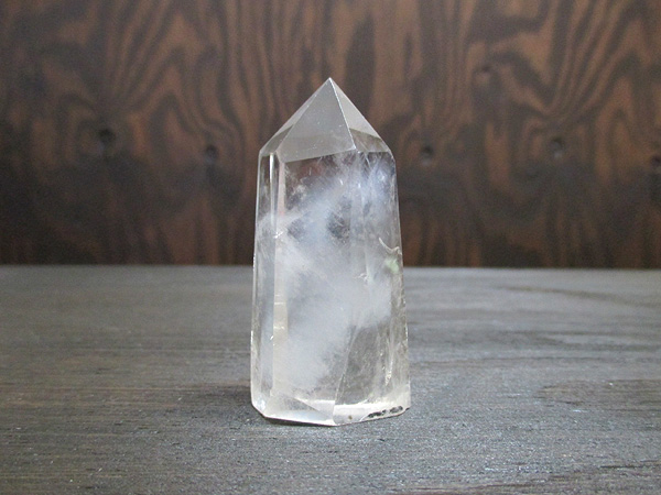 ブルーエンジェルラダークリスタル（ハイダウェイクォーツ）天然水晶ポイント