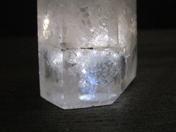 ブルーハイダウェイクォーツ （エンジェルラダー） 天然水晶 ポイント