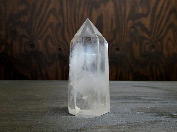 ブルーエンジェルラダークリスタル（ハイダウェイクォーツ）天然水晶ポイント