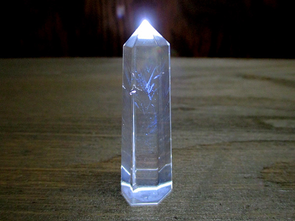 ブルーエンジェルラダークリスタル（ハイダウェイクォーツ）天然水晶ポイント