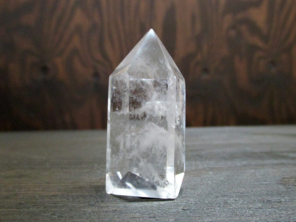 ブルーエンジェルラダークリスタル（ハイダウェイクォーツ）天然水晶ポイント