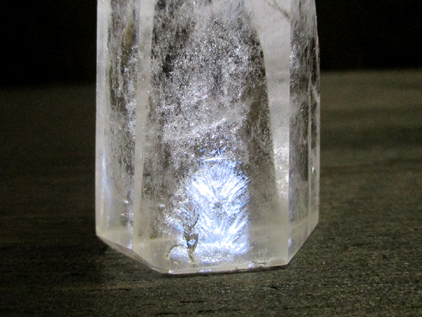 ブルーエンジェルラダークリスタル（ハイダウェイクォーツ）天然水晶ポイント