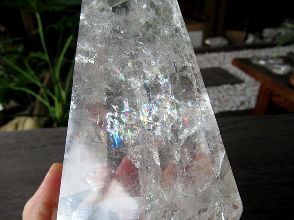 天然石　コロンビア　レムリアン　原石　ポイント　アイリス　虹多数　水晶　クォーツ 虹入り水晶 ポイント 原石 約121g 水晶 天然石 パワーストーン