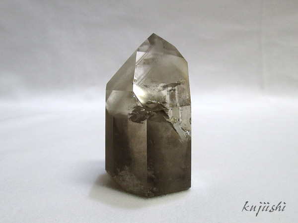 ☆高級品質！レインボー　スーパーファントム 水晶　丸玉　原石　乙巳弁財宝珠⑥！ 天然水晶 レインボークォーツ 丸玉 天然石専門店 販売/鬮石