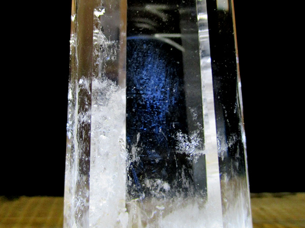 ブルーエンジェルラダークリスタル（ハイダウェイクォーツ）天然水晶ポイント