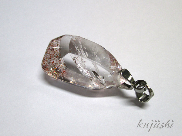 レピドクロサイトインクォーツ（ファイヤークォーツ）水晶ペンダントトップ