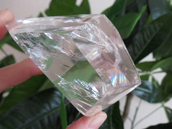 レインボークォーツ フリーフォーム 水晶 ポイント | 天然石専門店【鬮石】