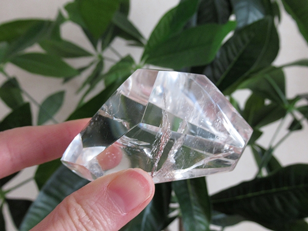 レインボークォーツ フリーフォーム 水晶 ポイント | 天然石専門店【鬮石】