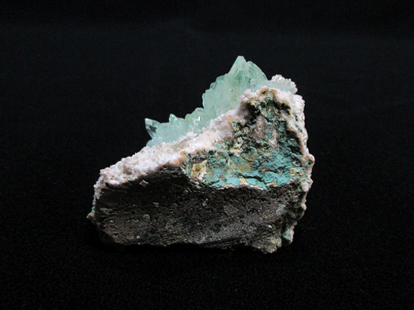 グリーンアポフィライト パシャン鉱山産 原石 販売 天然石専門店